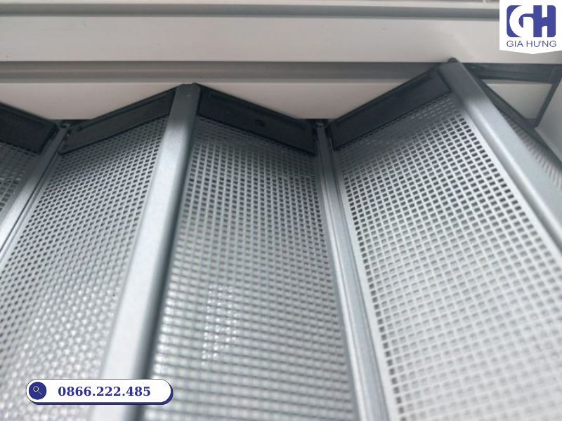 lưới cửa xếp lá nhôm